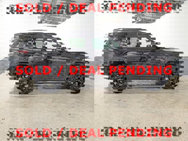 Used 2024 Jeep Grand Cherokee Limited w/ Black Appearance Package image 2