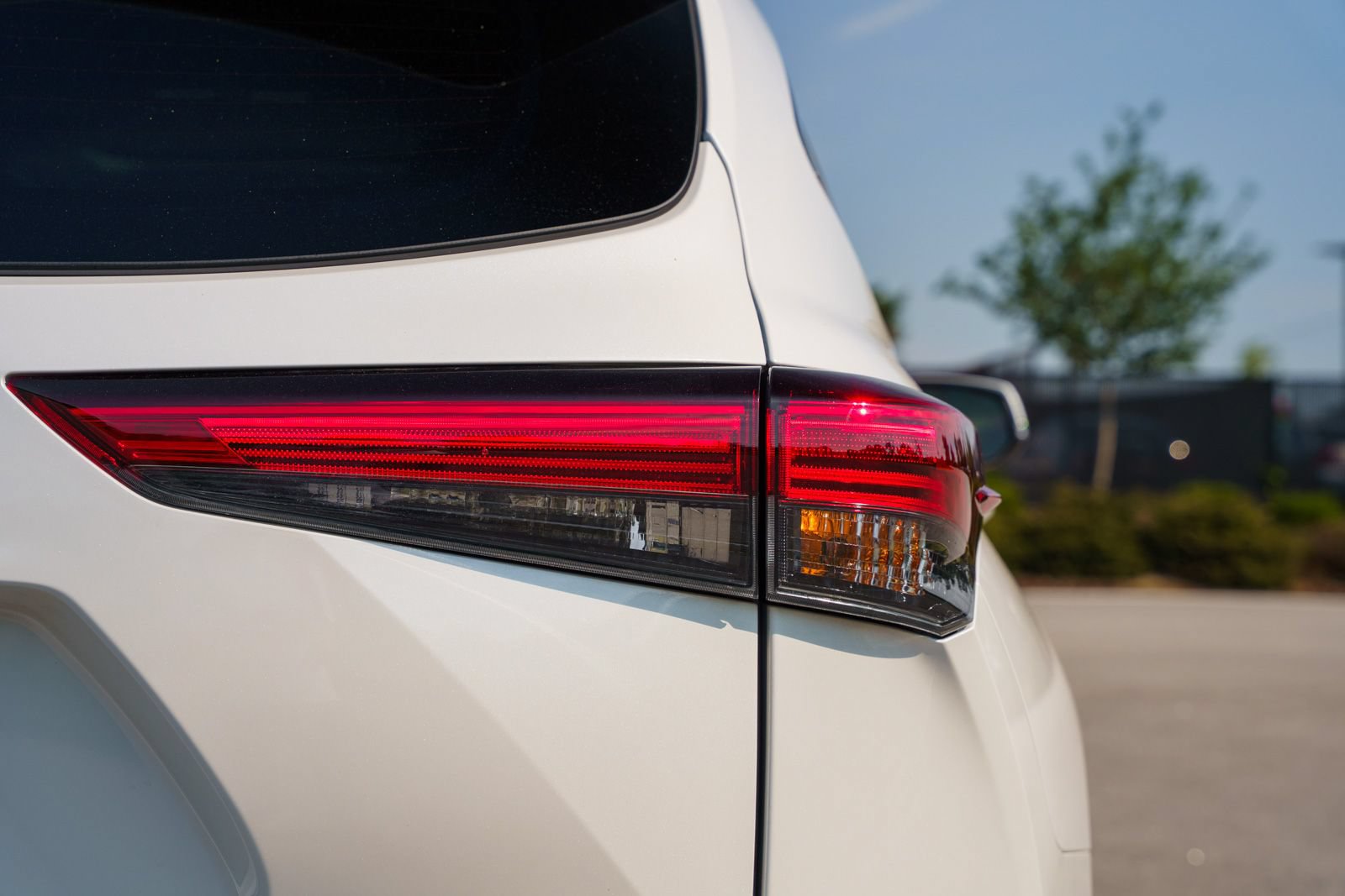Used 2023 Toyota Highlander XLE FWD image 17