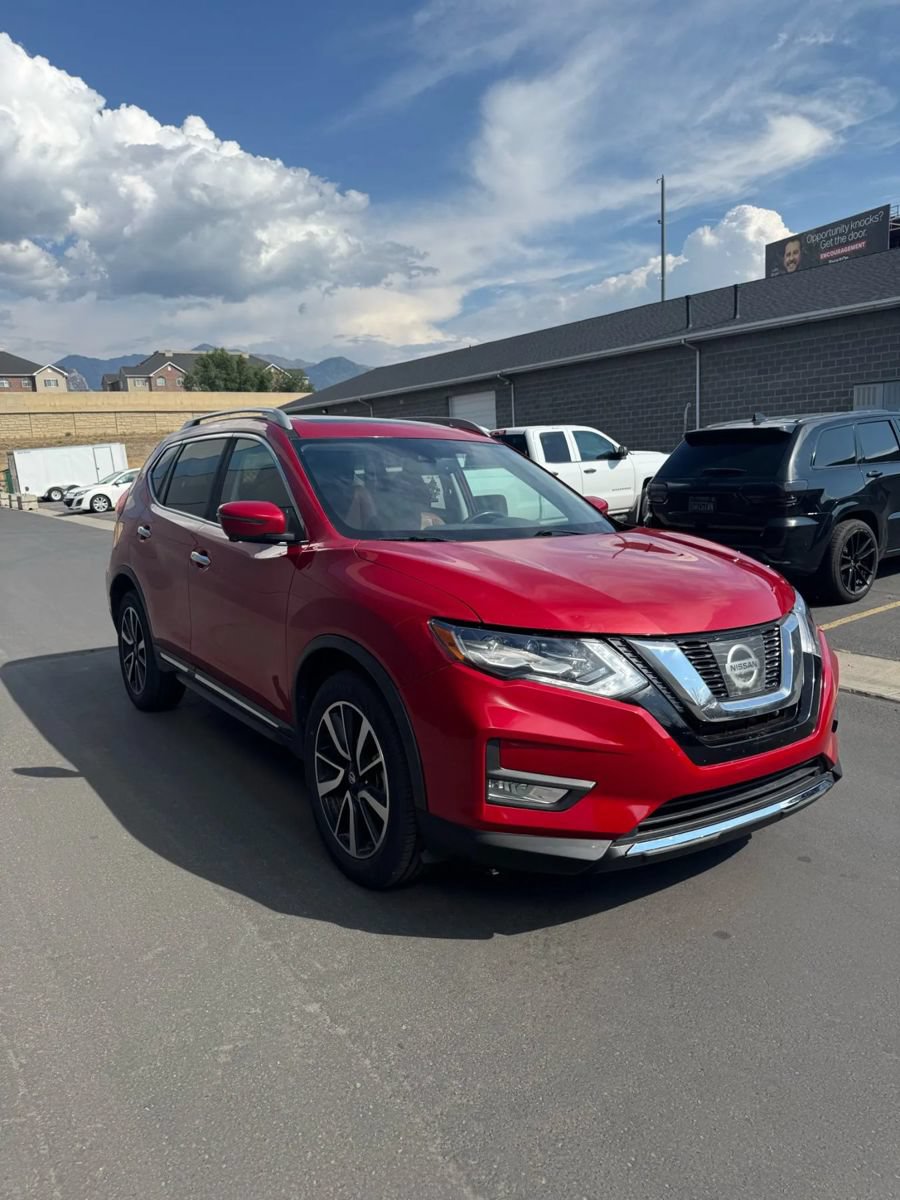 Used 2017 Nissan Rogue SL w/ SL Premium Package AWD/4WD image 3