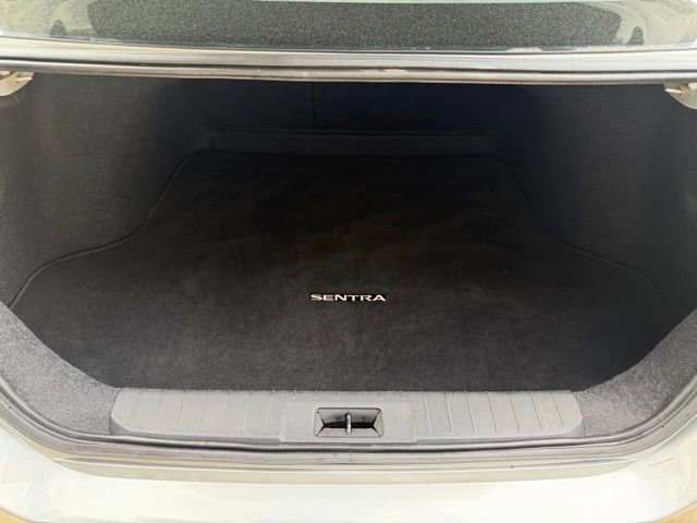 Used 2022 Nissan Sentra SV image 13