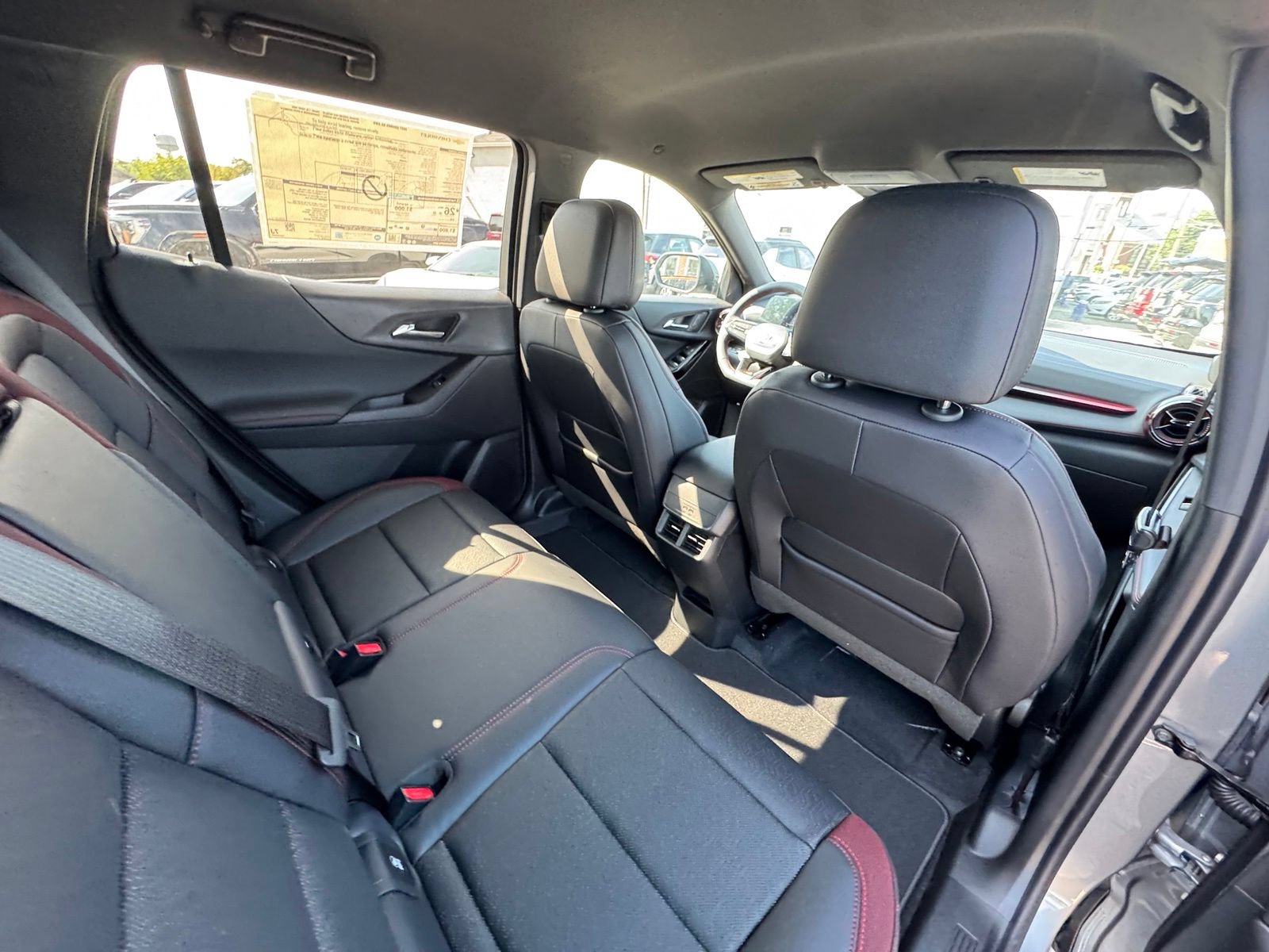 New 2027 Chevrolet Equinox RS AWD/4WD image 31