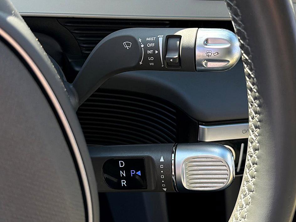 Used 2023 Hyundai Ioniq 5 SE image 17