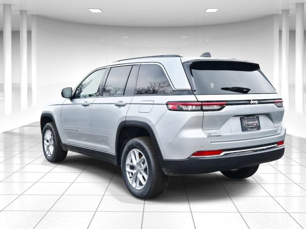New 2026 Jeep Grand Cherokee Laredo X AWD/4WD image 5