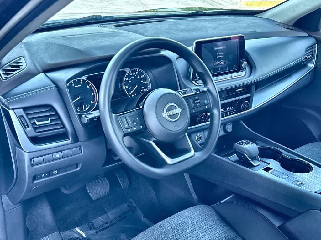 Used 2023 Nissan Rogue SV FWD image 13