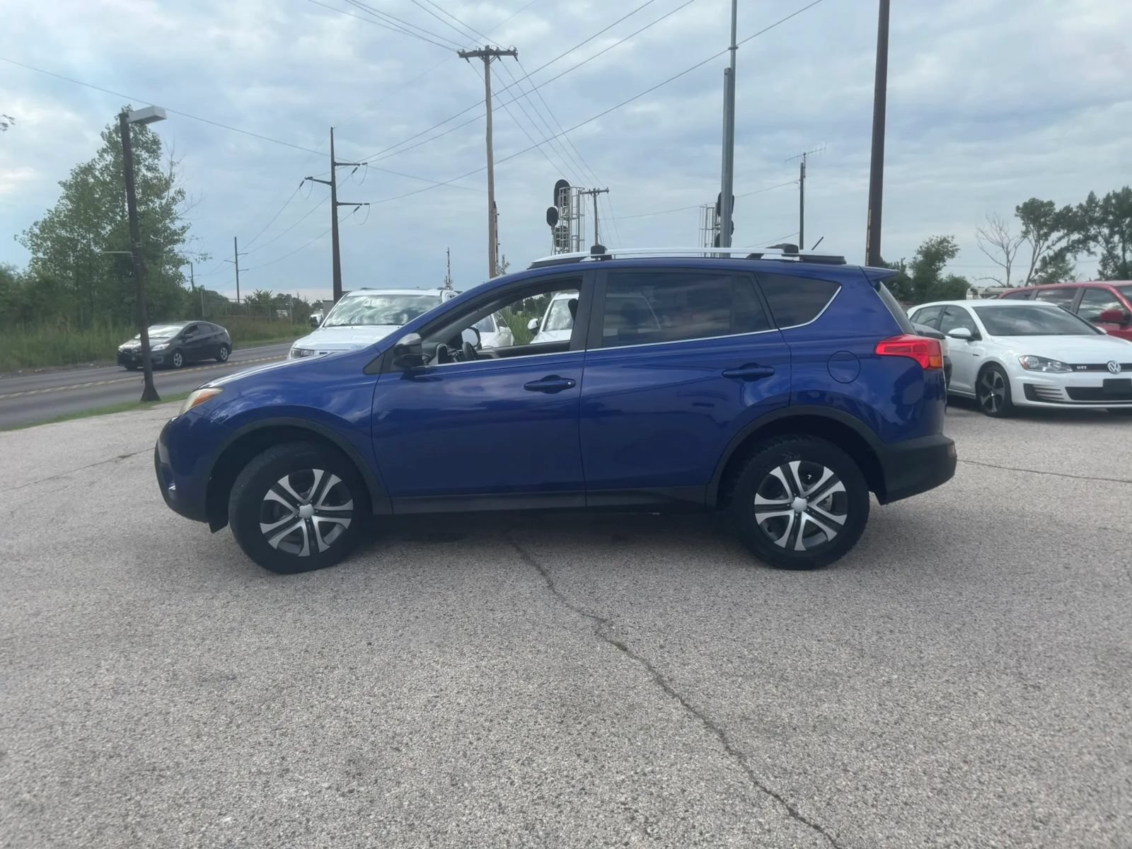 Used 2014 Toyota RAV4 LE AWD/4WD image 8