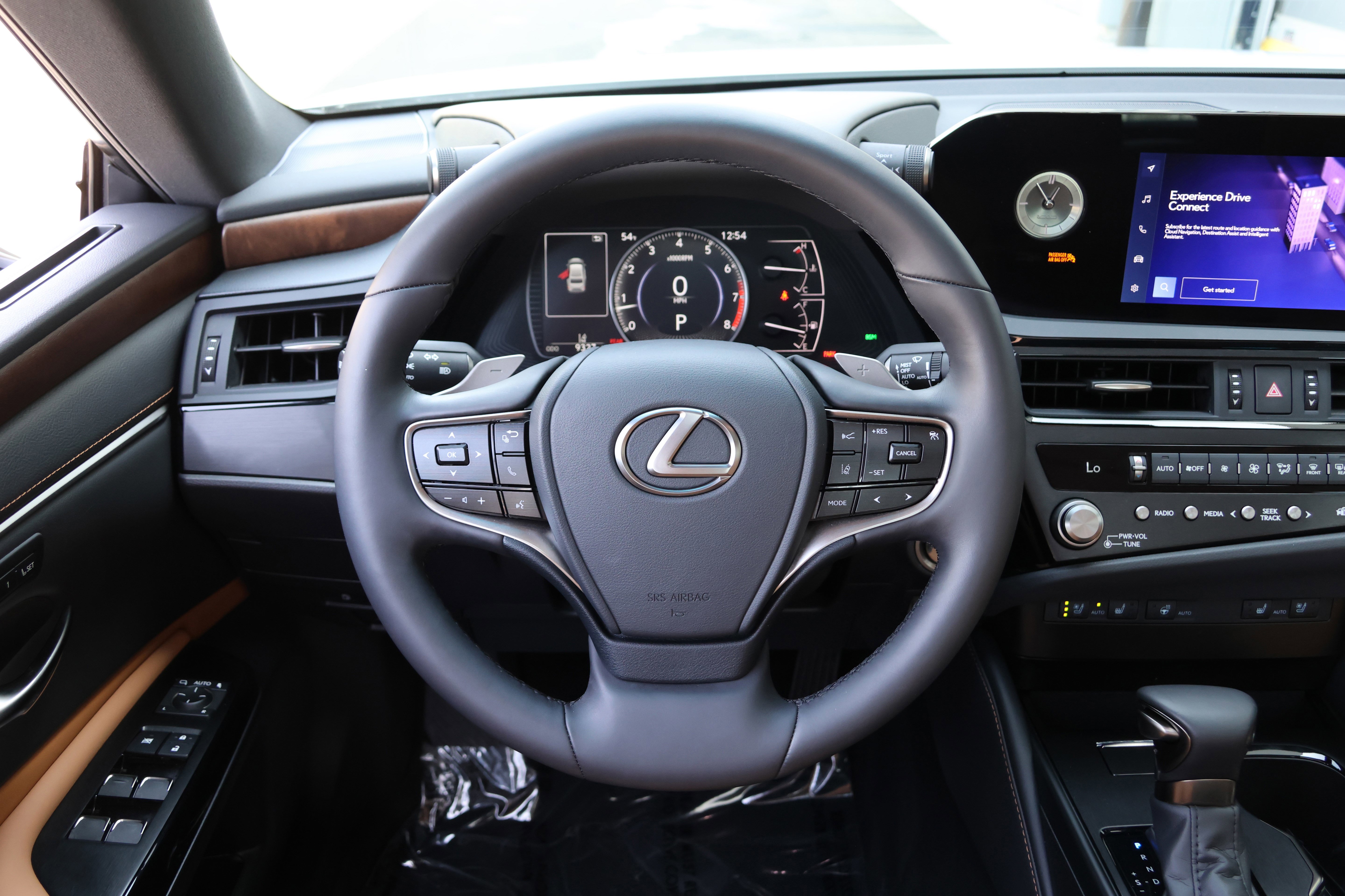 Certified 2025 Lexus ES 350 w/ Premium Package image 16