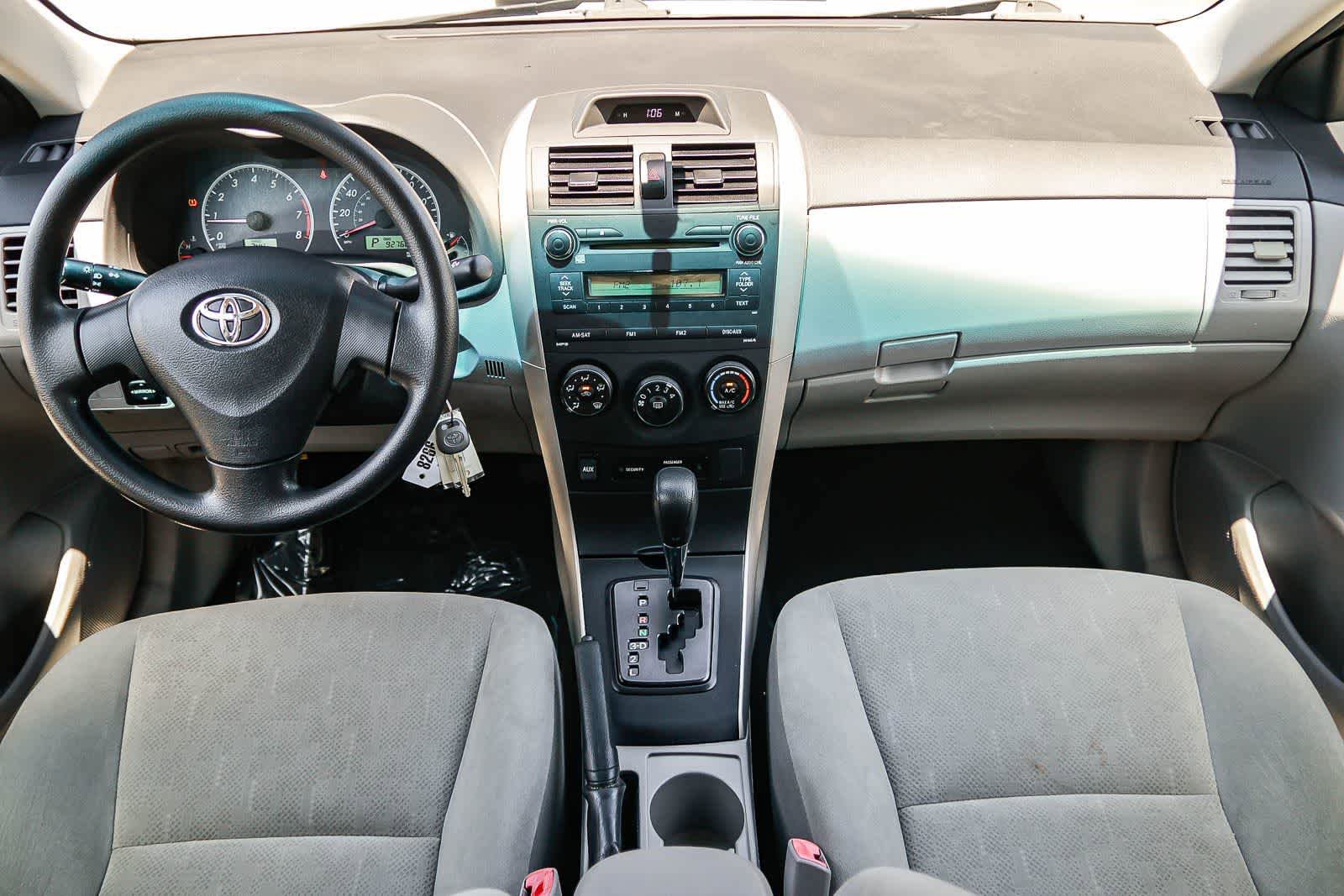 Used 2013 Toyota Corolla L FWD image 12
