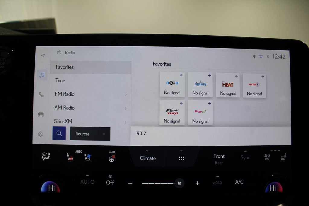 Used 2024 Lexus RX 350 Premium w/ Convenience Package image 45