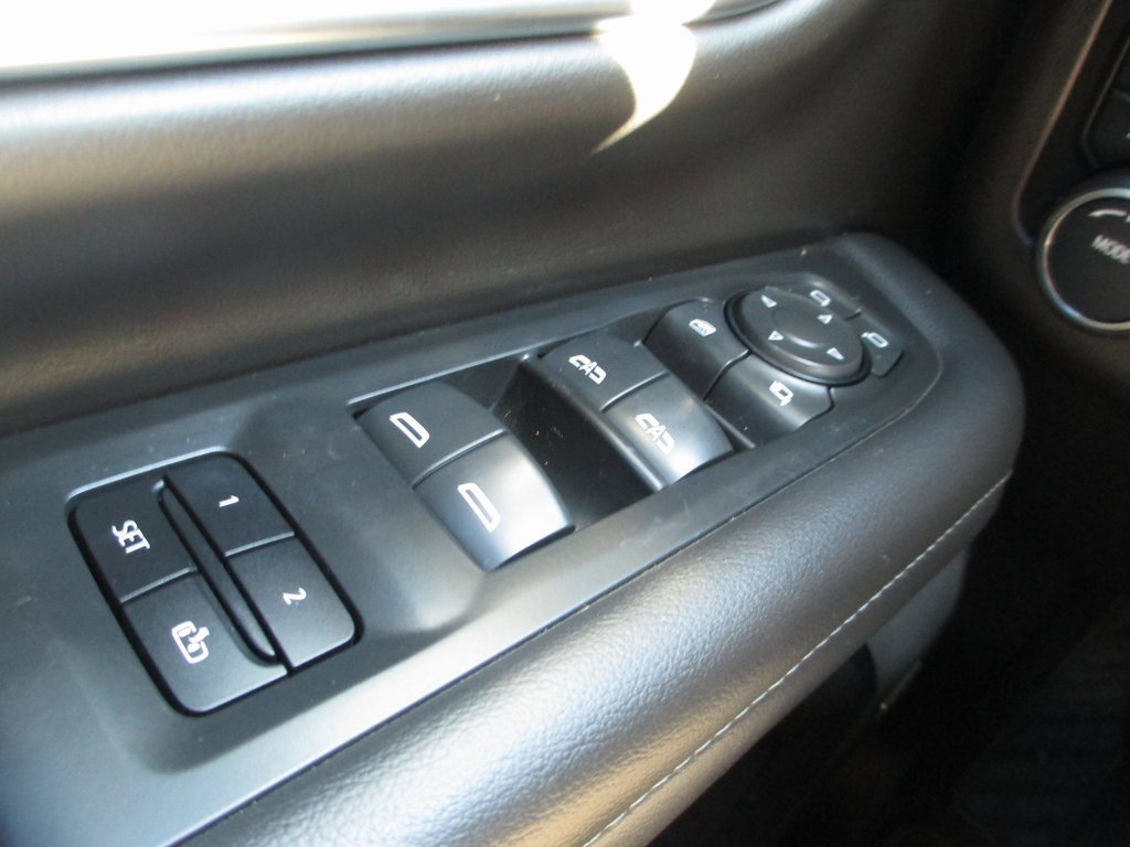 Used 2021 Chevrolet Tahoe Z71 w/ Luxury Package image 28