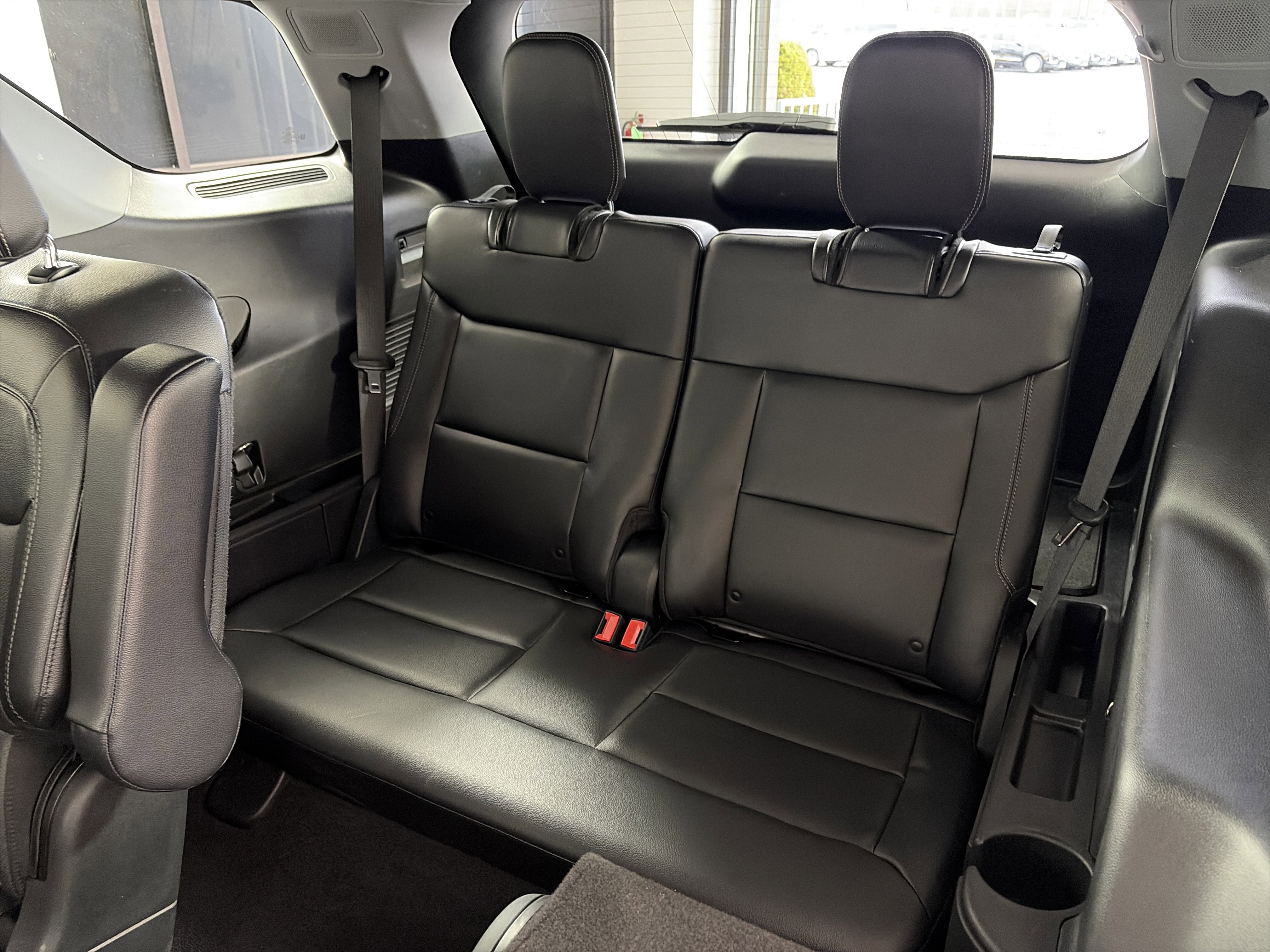 Used 2022 Ford Explorer Limited image 8