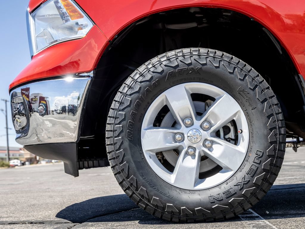 Used 2021 RAM 1500 Classic SLT AWD/4WD image 11