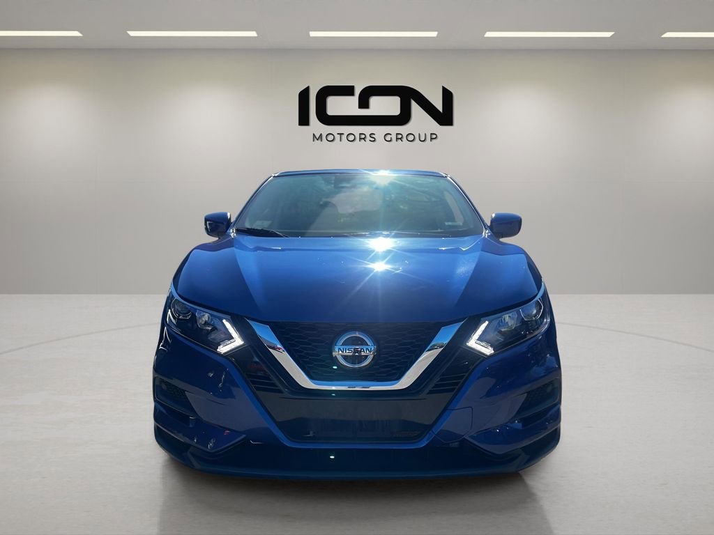 Used 2022 Nissan Rogue Sport S image 3