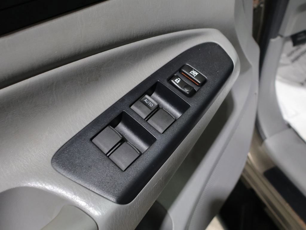 Used 2013 Toyota Tacoma PreRunner w/ SR5 Pkg RWD image 14