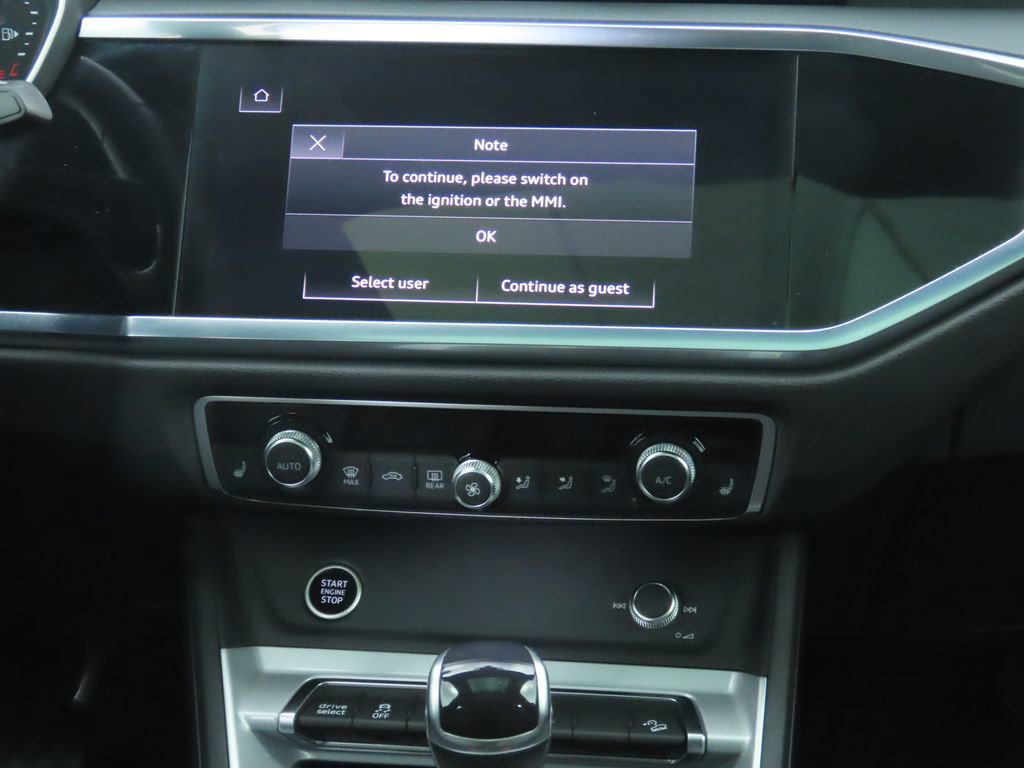 Used 2023 Audi Q3 2.0T Premium w/ Convenience Package image 14