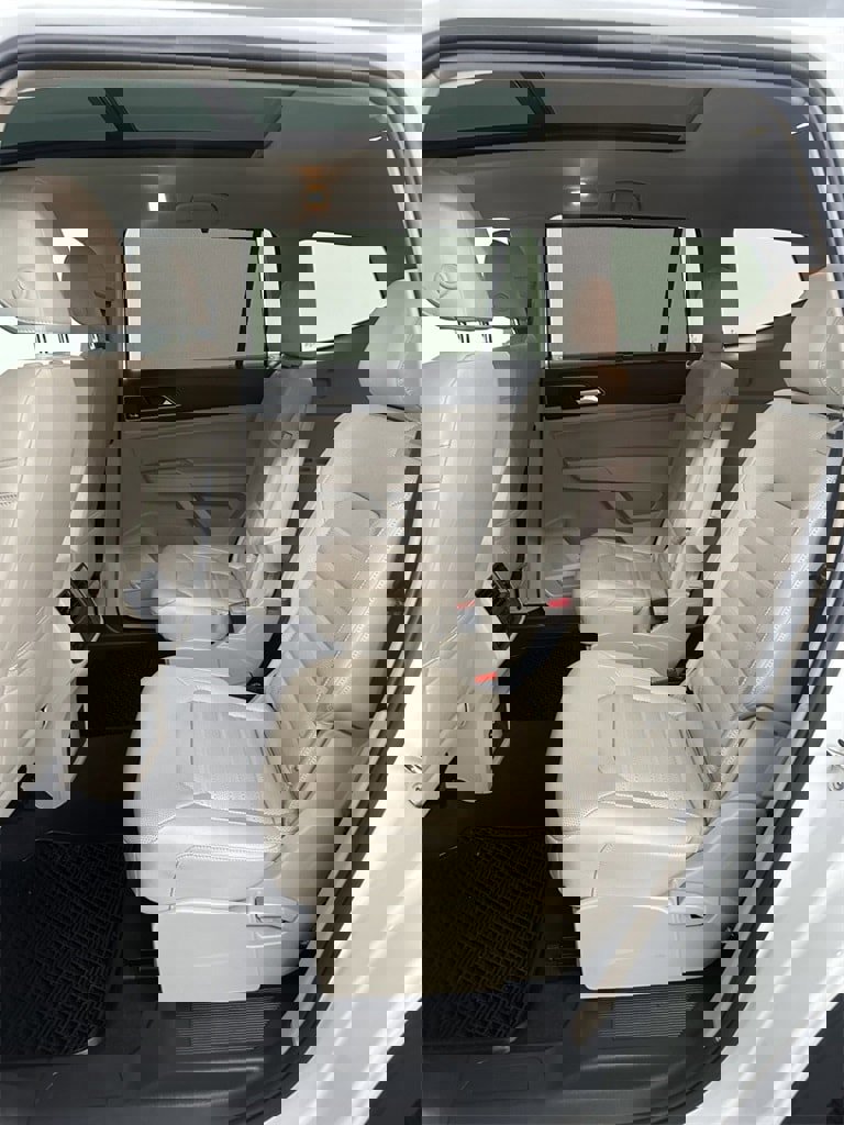 Used 2019 Volkswagen Atlas SEL Premium image 30