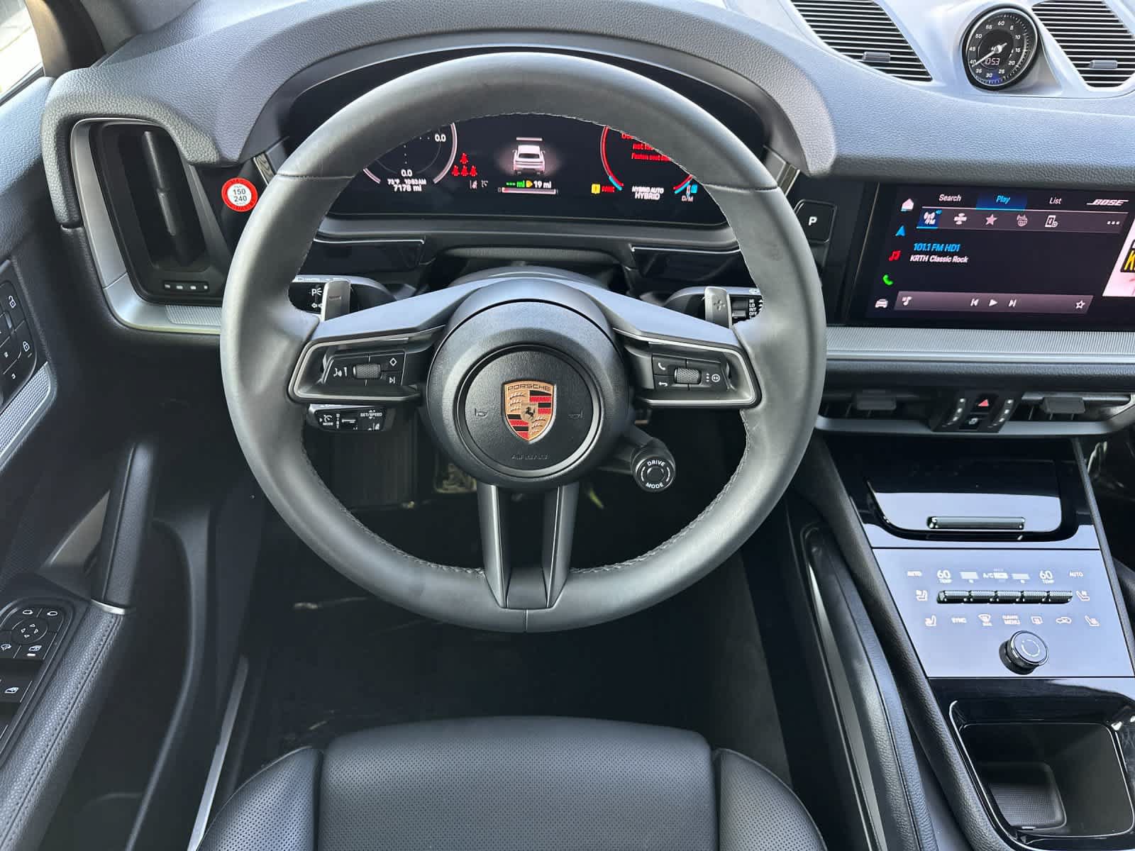 New 2025 Porsche Cayenne S AWD/4WD image 15