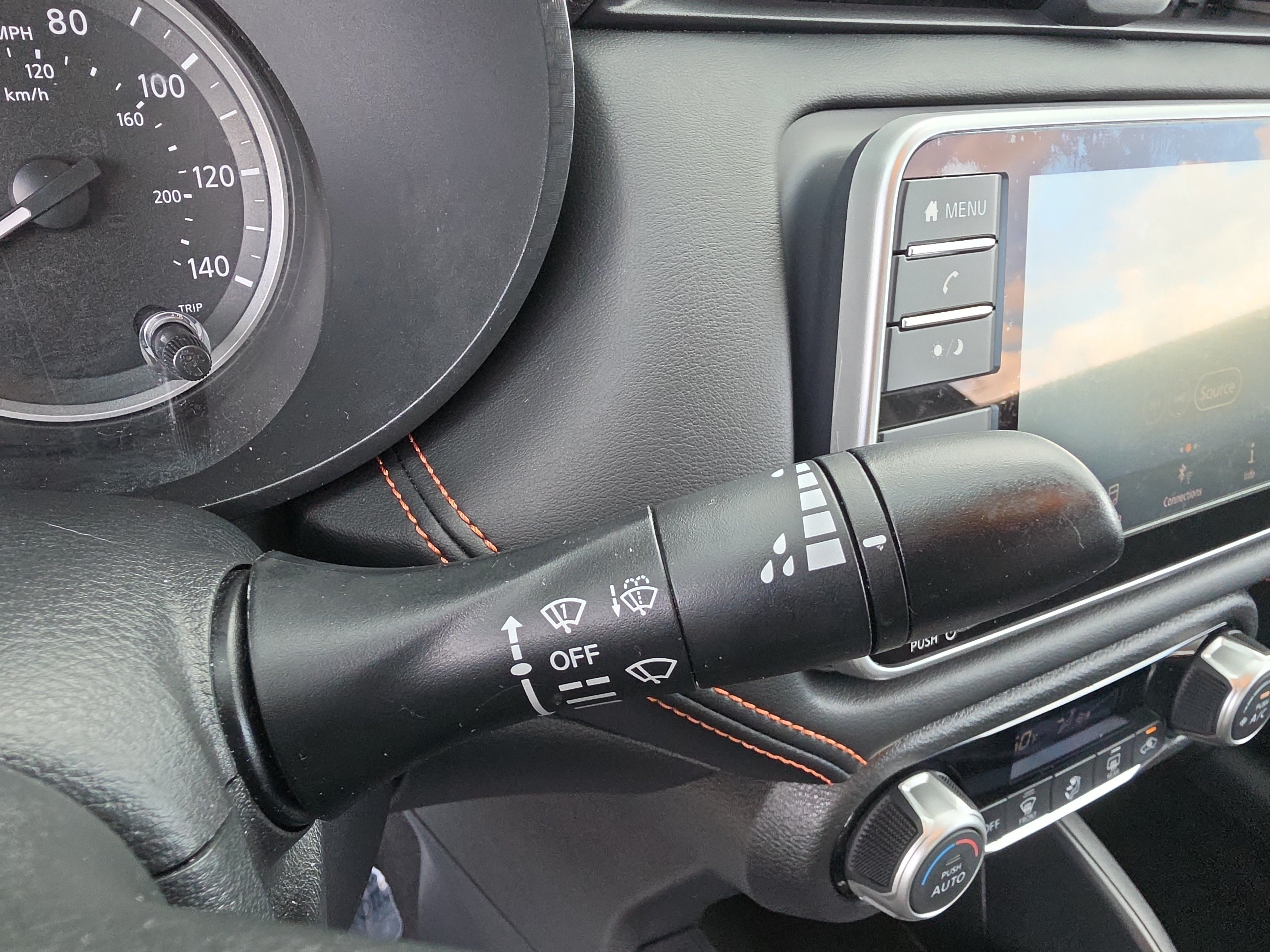 Used 2020 Nissan Versa SR FWD image 16