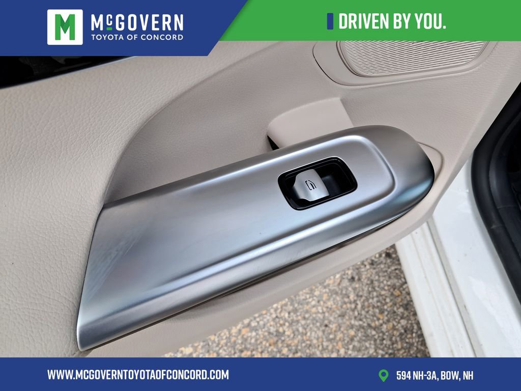 Used 2023 Mercedes-Benz C 300 4MATIC Sedan image 21