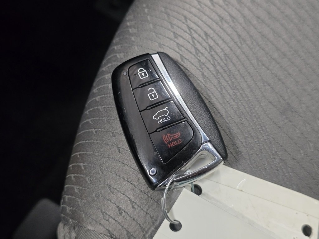 Used 2018 Hyundai Santa Fe Sport w/ 2.4L Value Package 02 AWD/4WD image 32