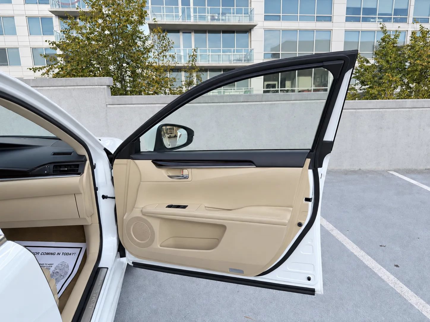 Used 2014 Lexus ES 350 FWD image 10