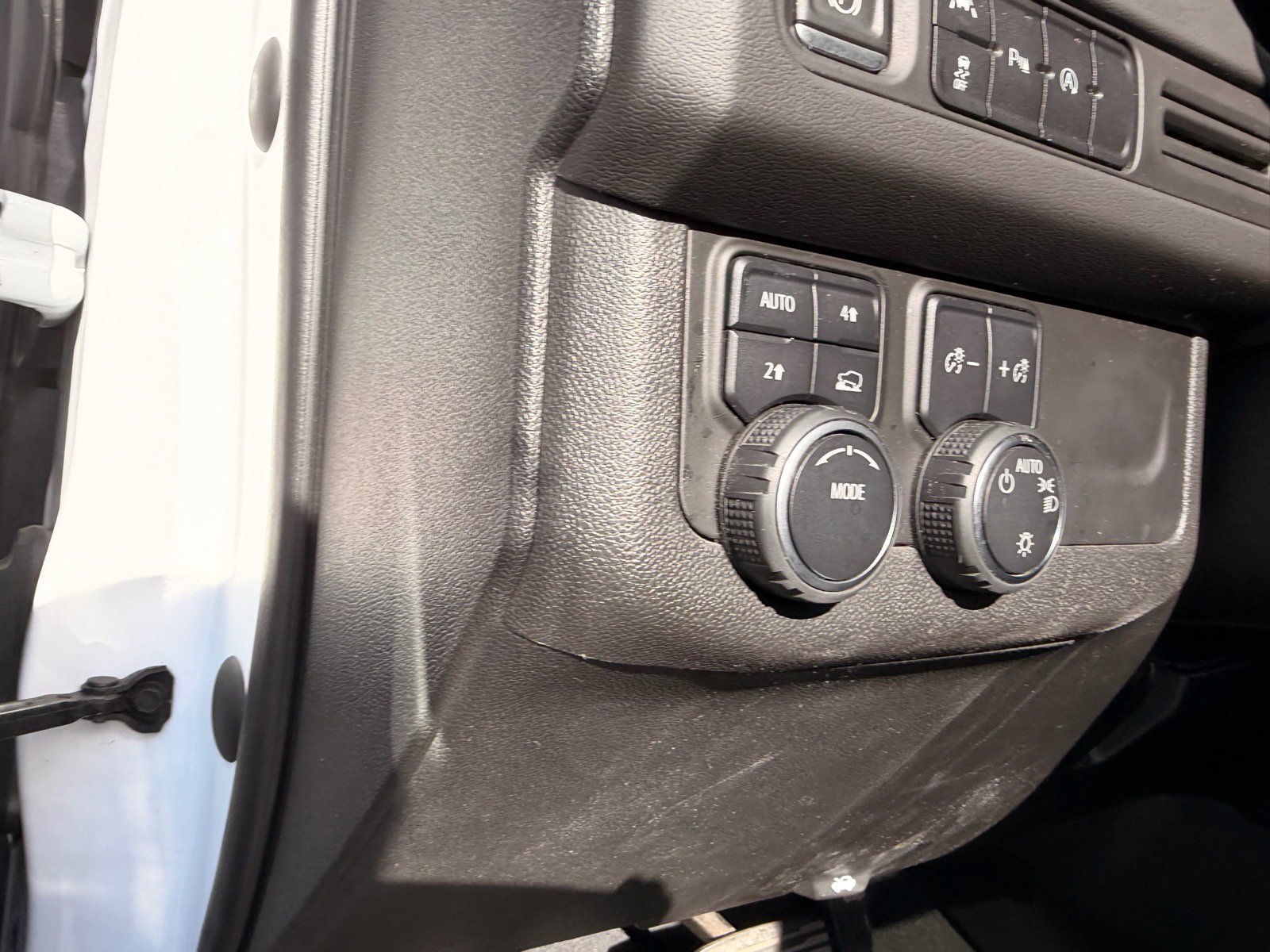 Used 2023 Chevrolet Tahoe LS image 18