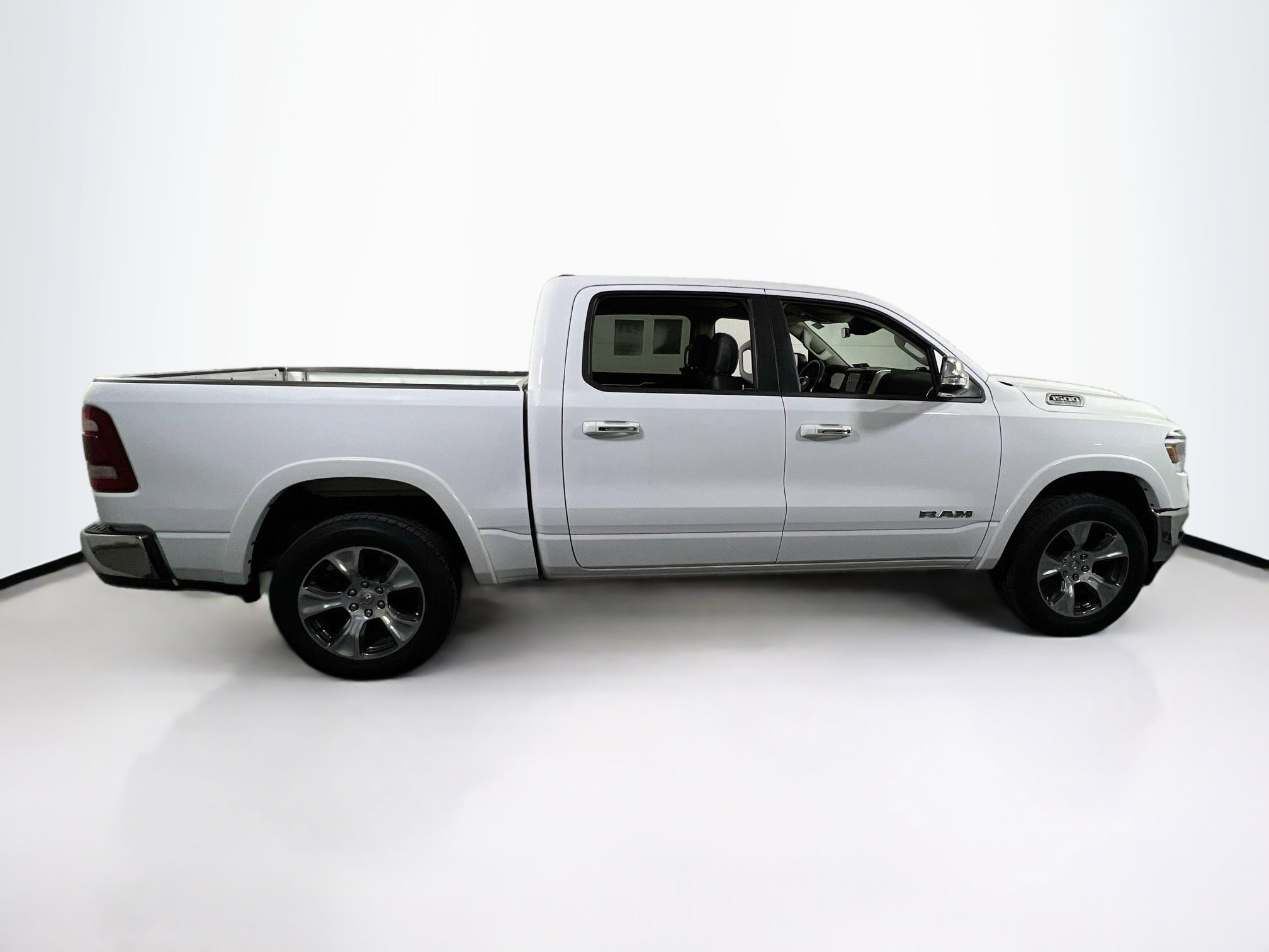 Used 2022 RAM 1500 Laramie AWD/4WD image 4