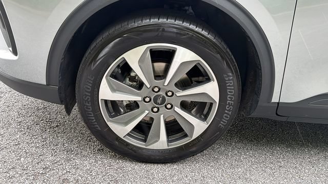 Certified 2024 Ford Escape Platinum AWD/4WD image 11