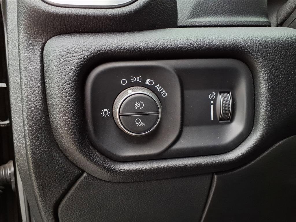 Used 2024 RAM 2500 Big Horn w/ Bed Utility Group image 20