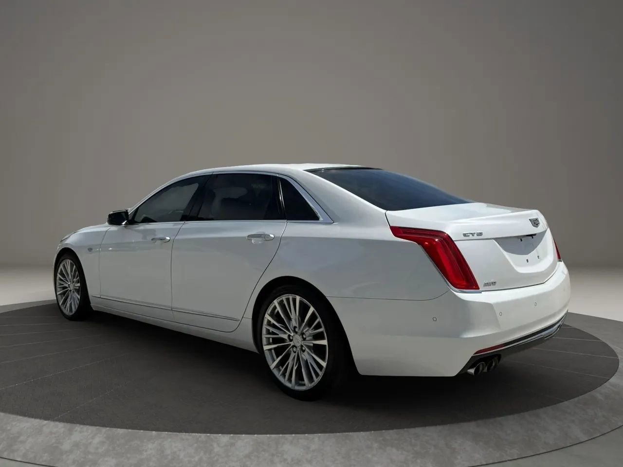 Used 2016 Cadillac CT6 Luxury AWD/4WD image 4