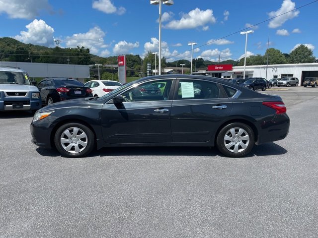 Used 2017 Nissan Altima 2.5 S w/ Power Driver Seat Package image 5