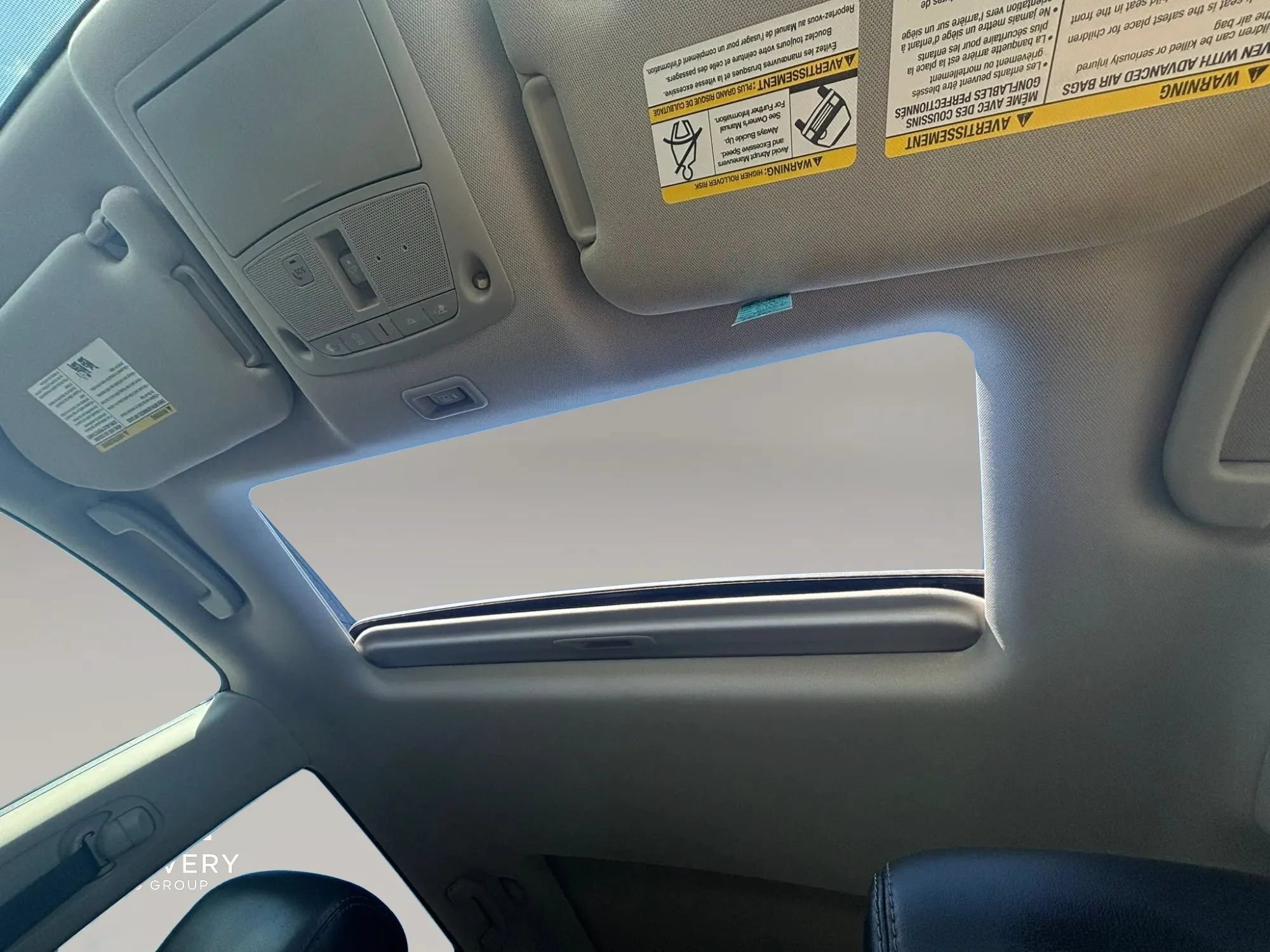 Used 2019 Nissan Pathfinder Platinum AWD/4WD image 21