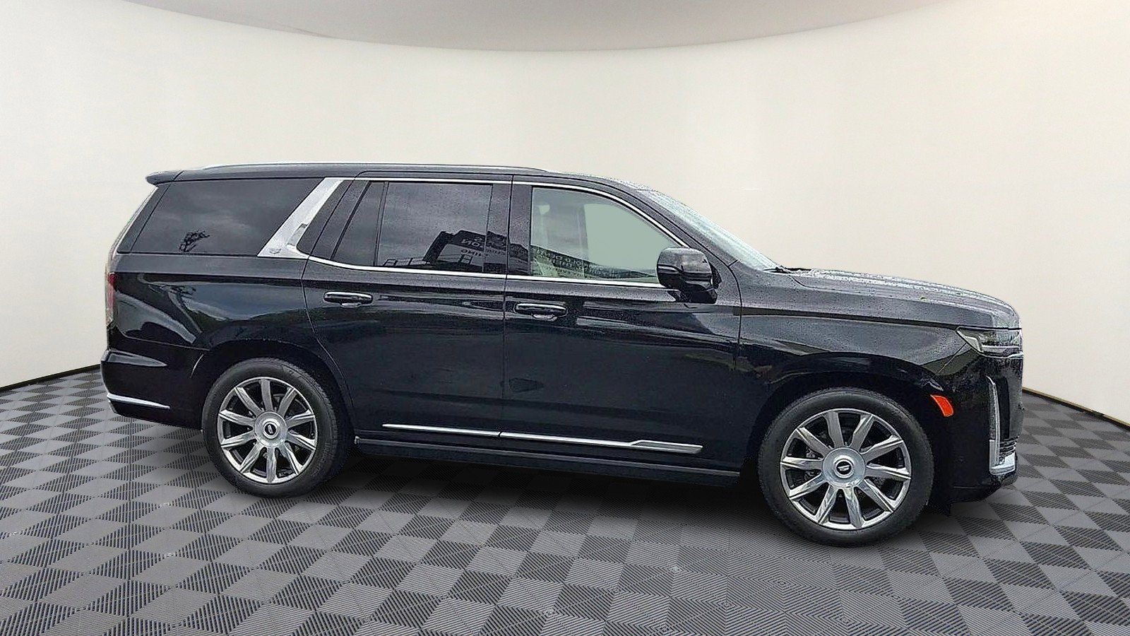 Used 2024 Cadillac Escalade Premium Luxury Platinum AWD/4WD image 9