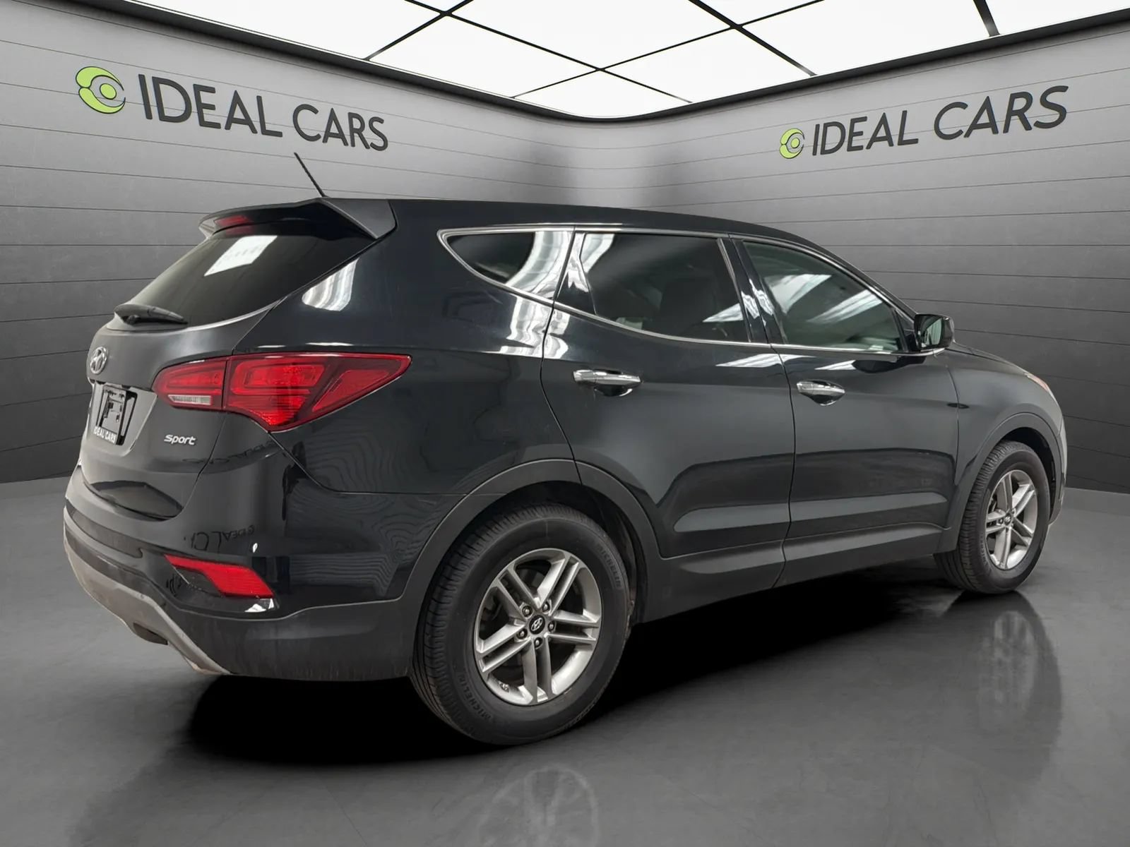 Used 2018 Hyundai Santa Fe Sport FWD image 5