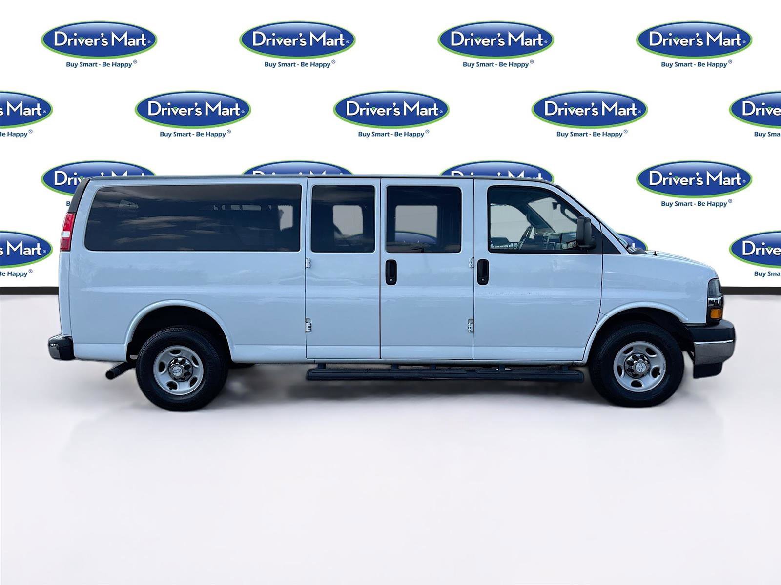 Used 2020 Chevrolet Express 3500 LT w/ LT Preferred Equipment Group image 8