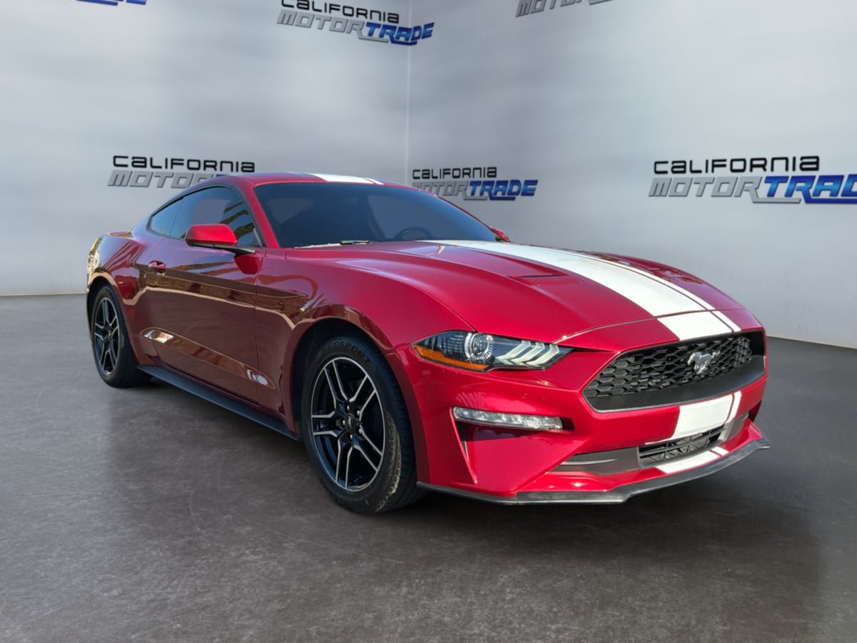 Used 2020 Ford Mustang Coupe w/ Equipment Group 101A RWD image 3