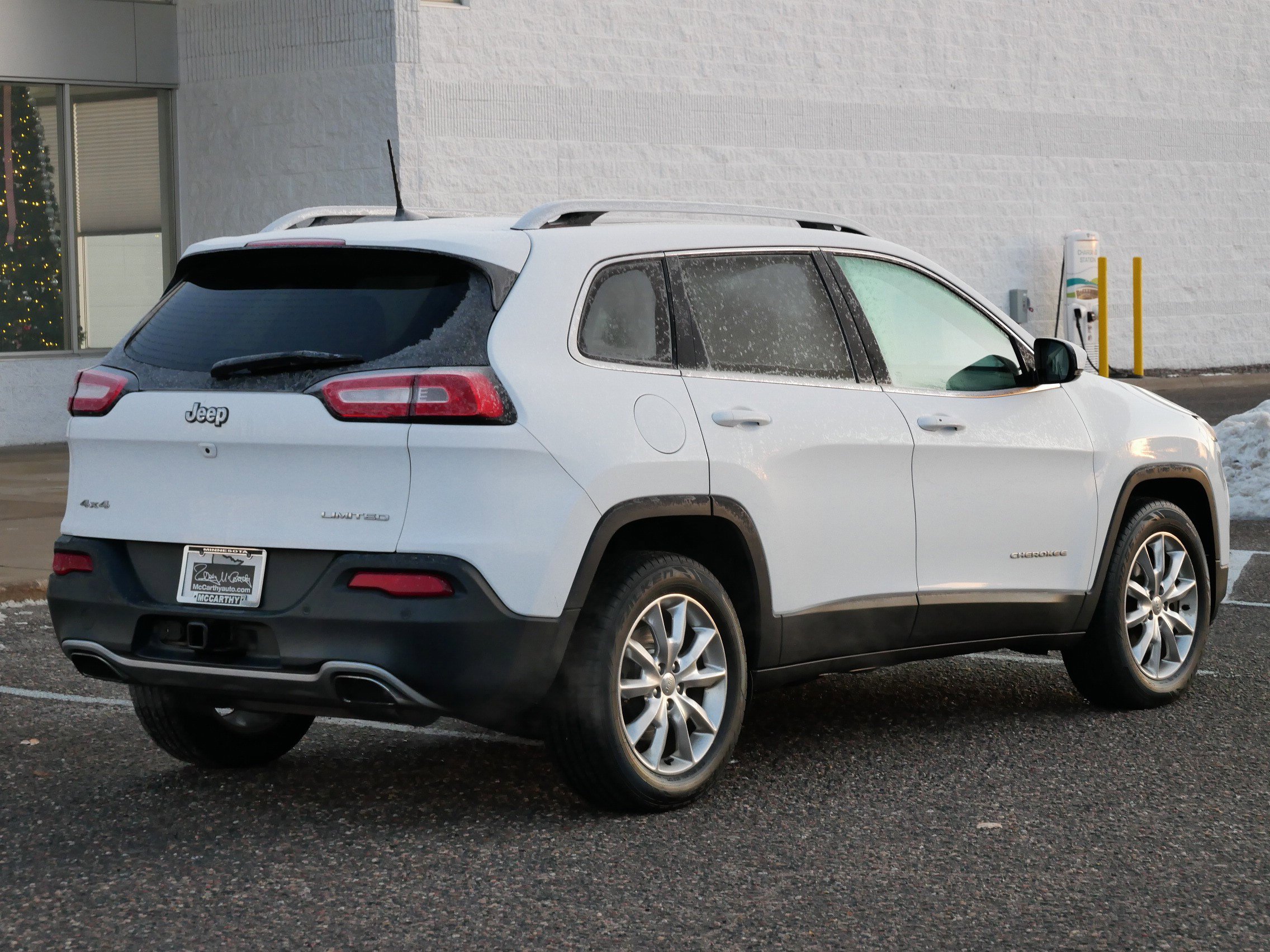 Used 2016 Jeep Cherokee Limited w/ Trailer Tow Group image 3
