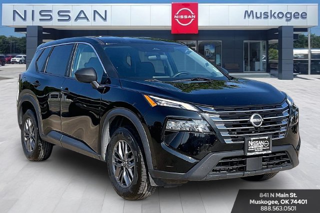 Used 2024 Nissan Rogue S AWD/4WD image 1