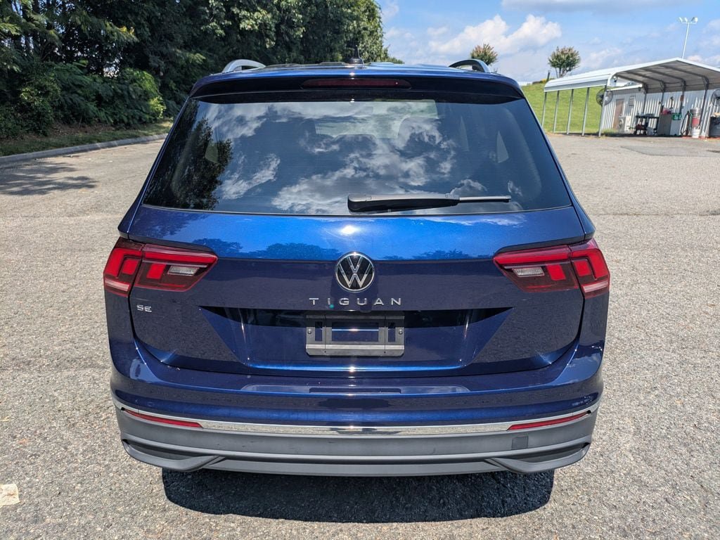 Certified 2023 Volkswagen Tiguan SE FWD image 6
