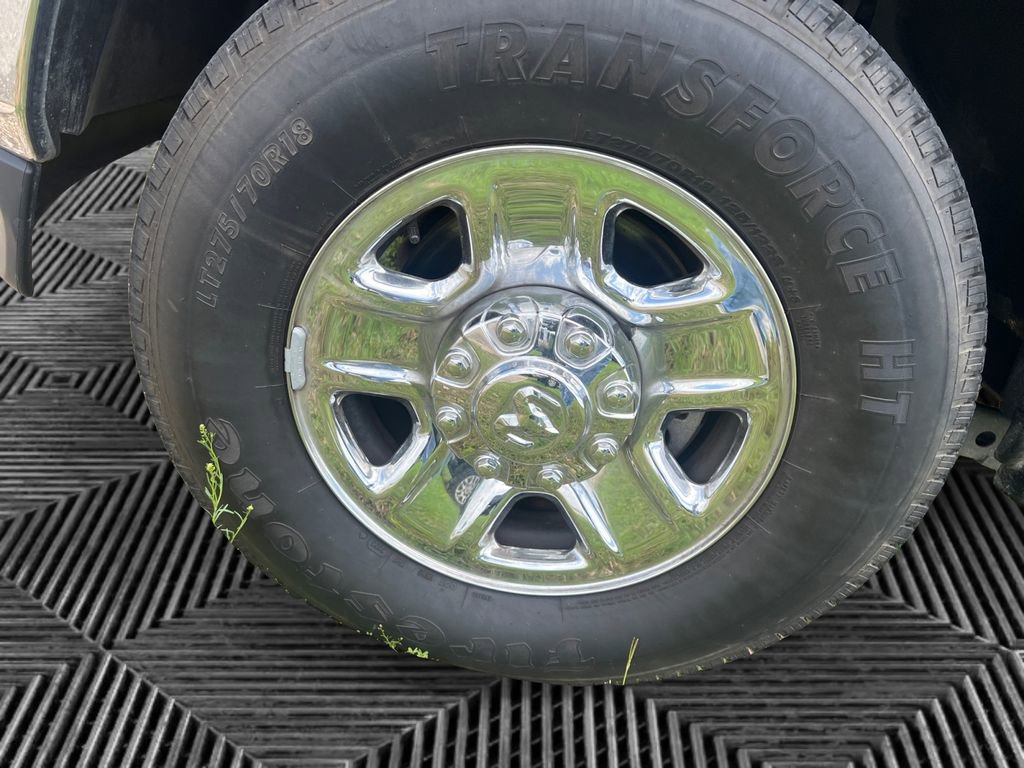 Used 2024 RAM 3500 Tradesman w/ Chrome Appearance Group AWD/4WD image 14