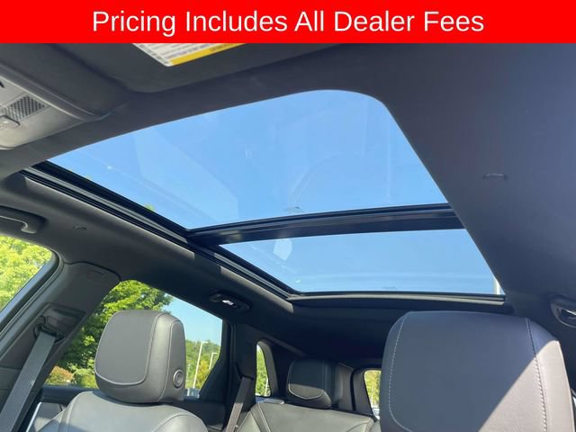 Used 2025 Cadillac XT5 Sportv w/ Technology Package AWD/4WD image 19