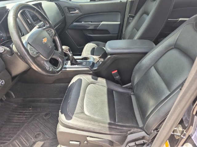 Used 2022 Chevrolet Colorado Z71 w/ Z71 Midnight Edition AWD/4WD image 11