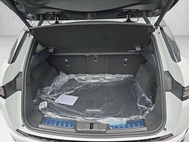 New 2026 Land Rover Range Rover Evoque S AWD/4WD image 12