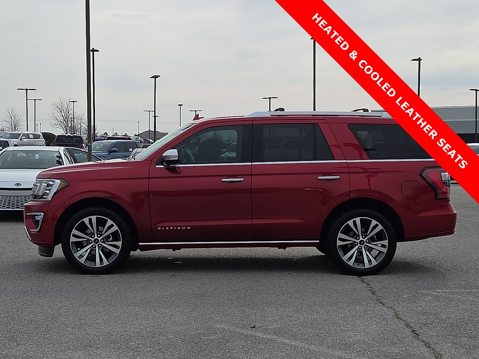 Used 2020 Ford Expedition Platinum AWD/4WD image 3
