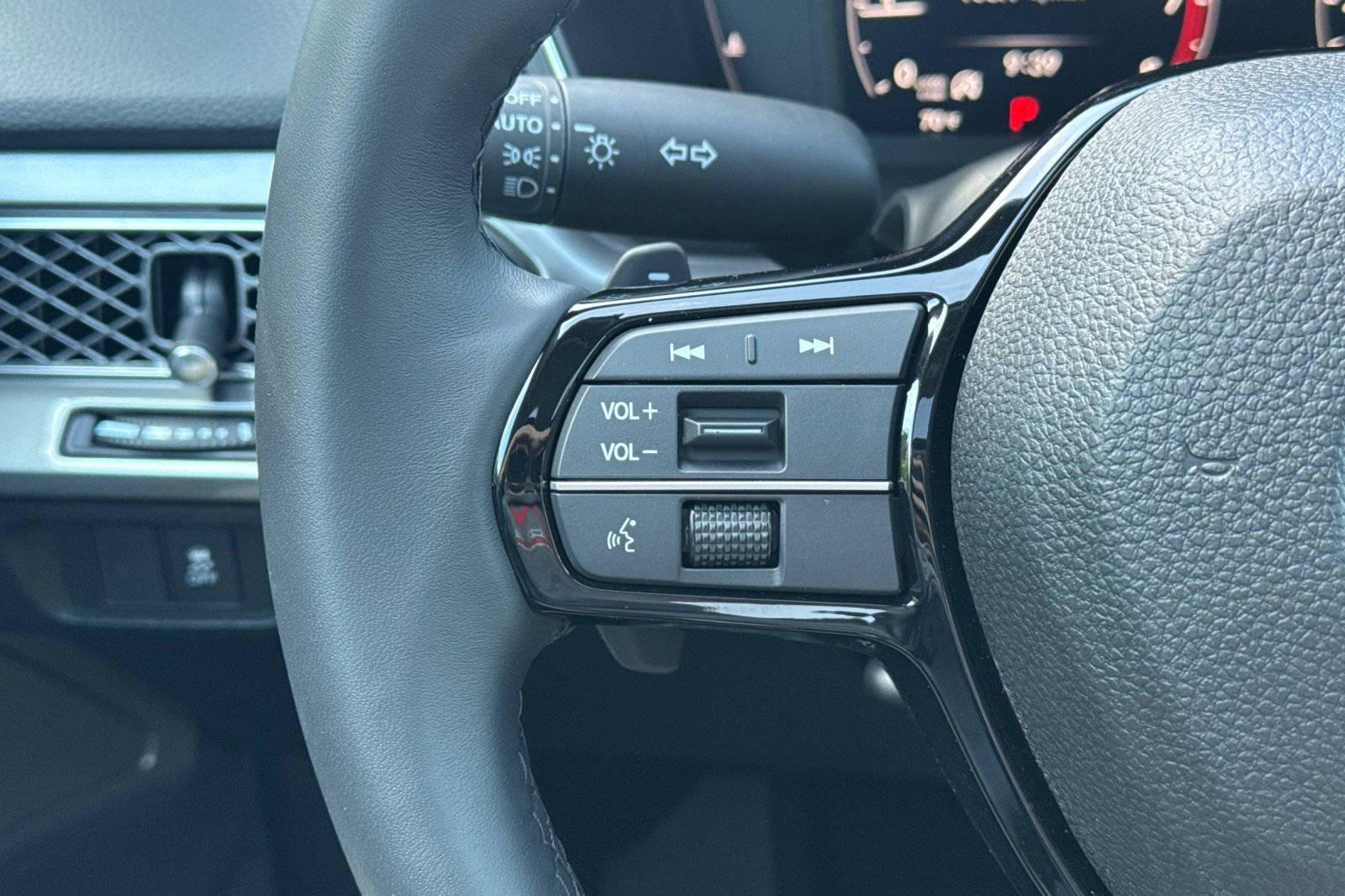 Used 2025 Acura Integra FWD image 23