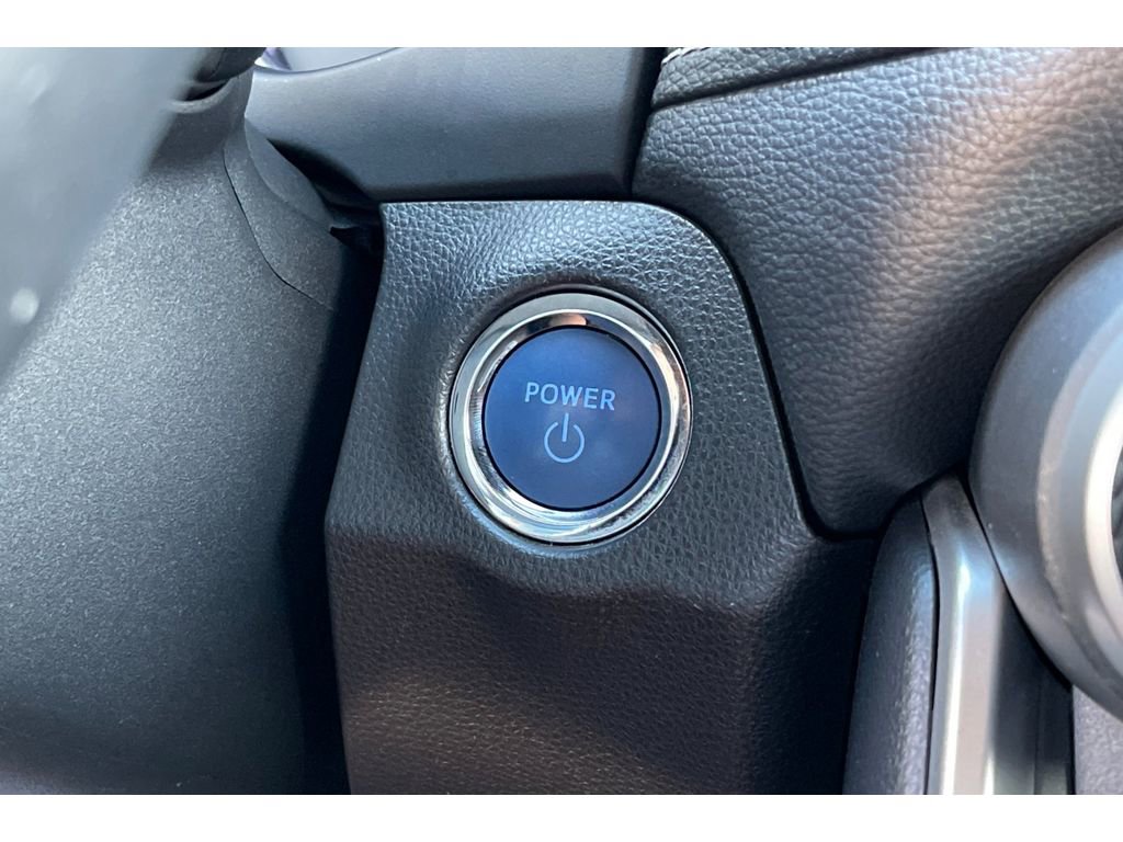 Used 2021 Toyota RAV4 XLE w/ Convenience Package image 35