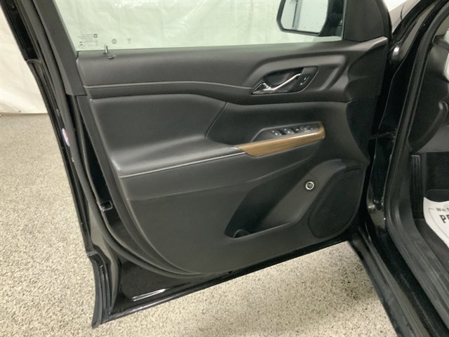 Used 2020 GMC Acadia SLE image 16