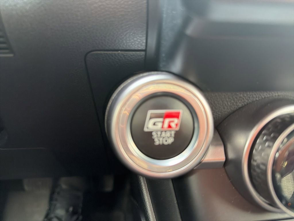 Used 2022 Toyota GR86 image 25