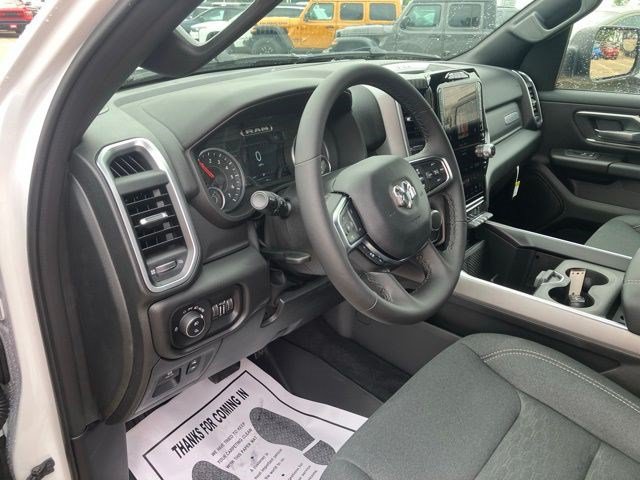 New 2026 RAM 1500 Big Horn AWD/4WD image 14