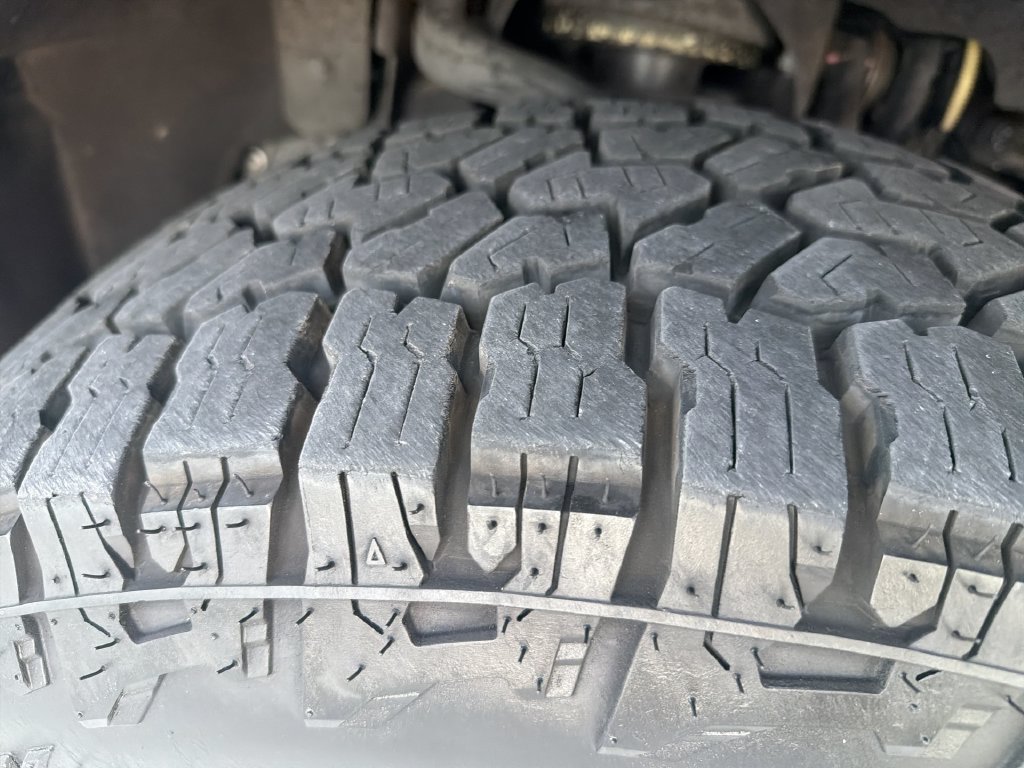 Used 2019 Ford Expedition XLT w/ Equipment Group 202A AWD/4WD image 33