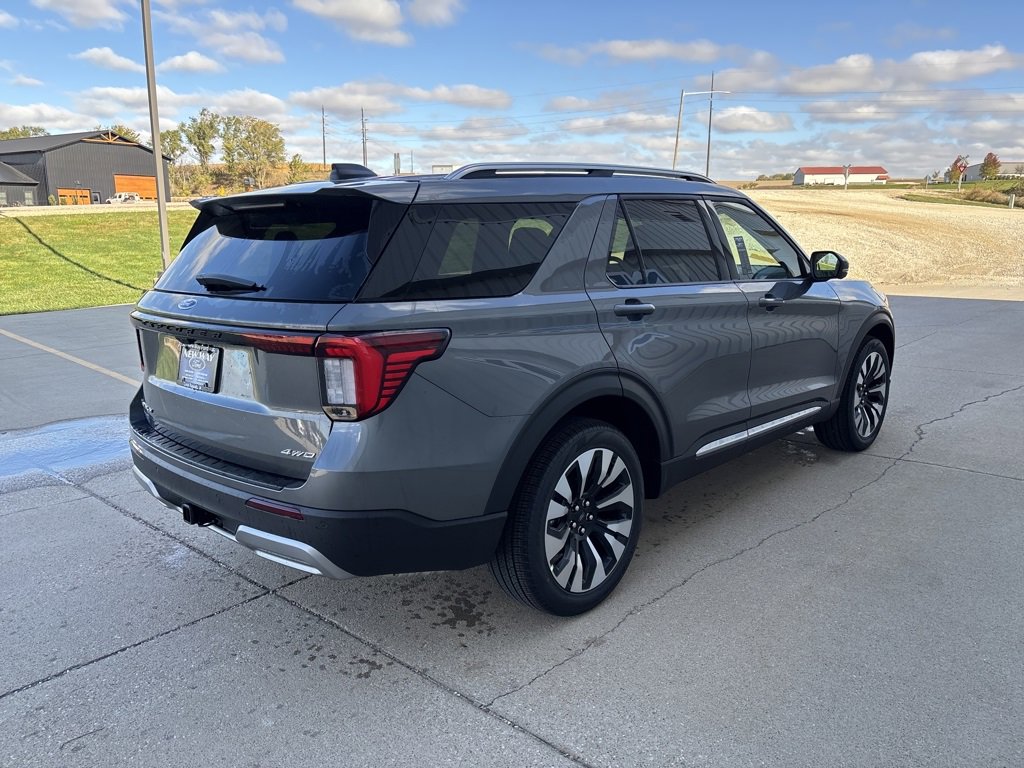 New 2026 Ford Explorer Platinum image 4